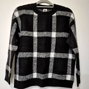 Anne Klein Black and White Plaid Sweater